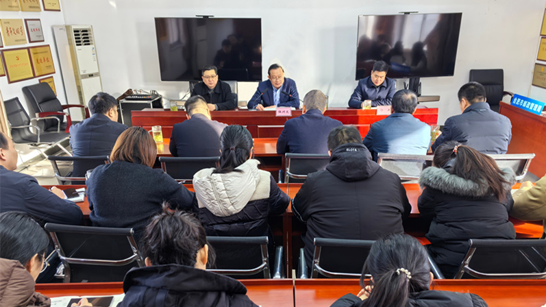 国产自拍
主要负责同志赴合肥局调研指导工...